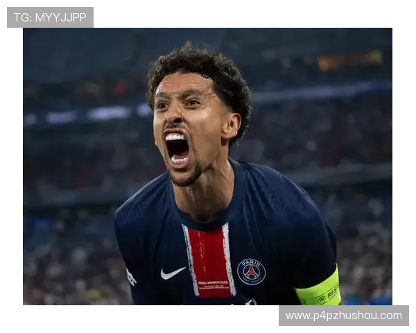 巴黎圣日耳曼全新2025-26赛季第四球衣发布尽显优雅与时尚魅力